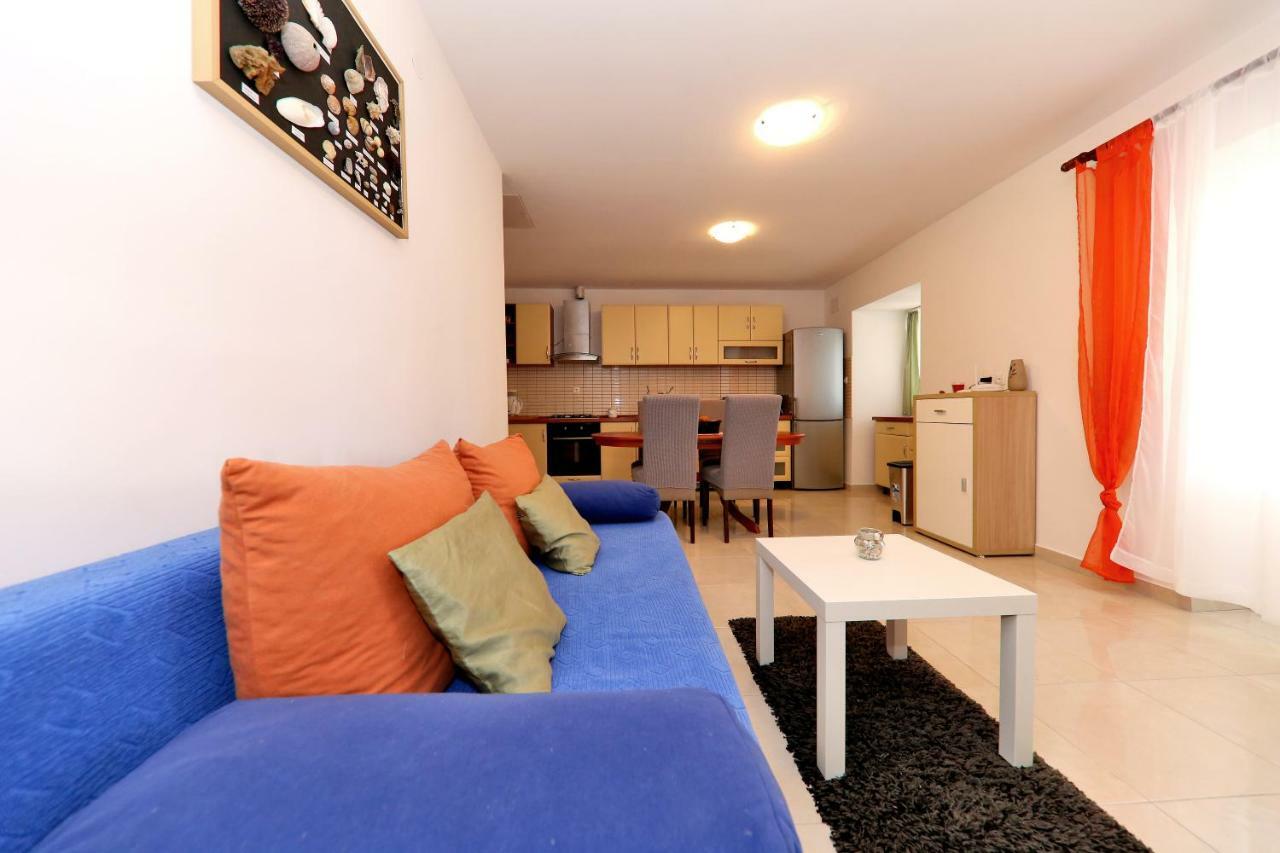Apartments Anka Rtina Exterior photo