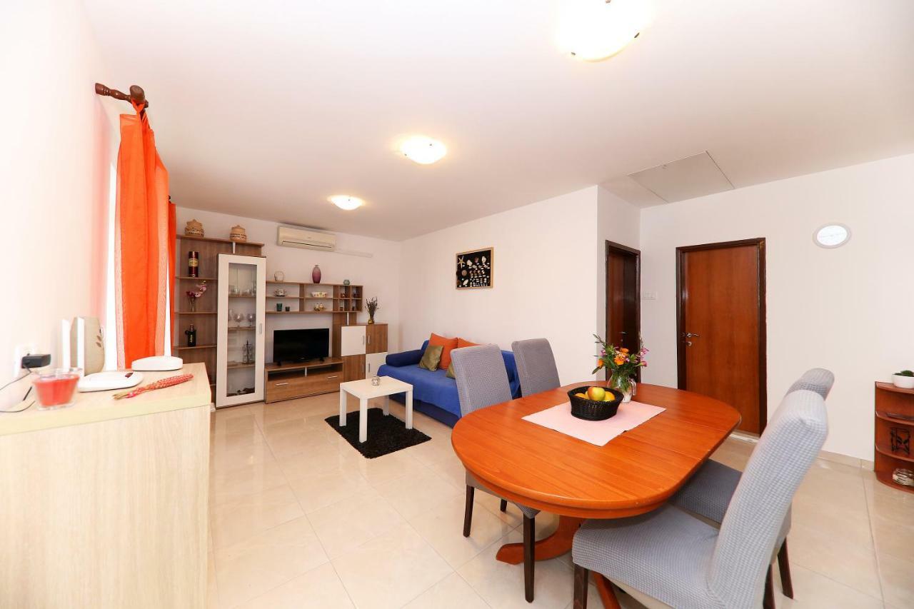 Apartments Anka Rtina Exterior photo